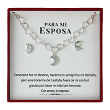 Cargar imagen en el visor de la galería, Collar + aretes| Encanto Lunar